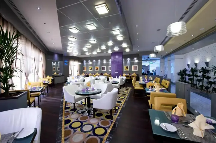 Дубай: TIME Grand Plaza Hotel