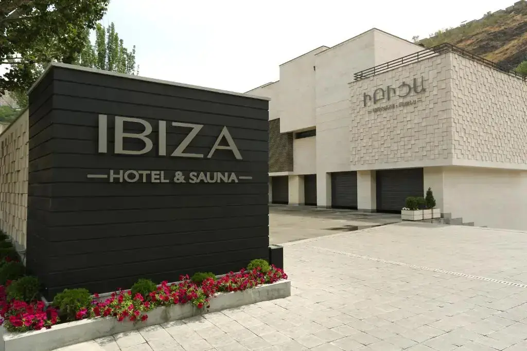 Ереван: Ibiza Hotel