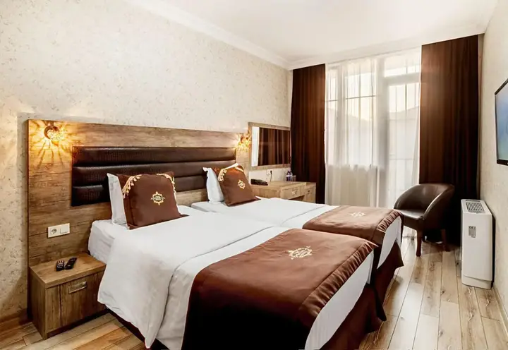 Батуми: The Admiral Hotel