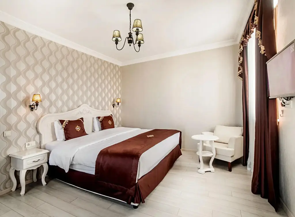 Батуми: The Admiral Hotel