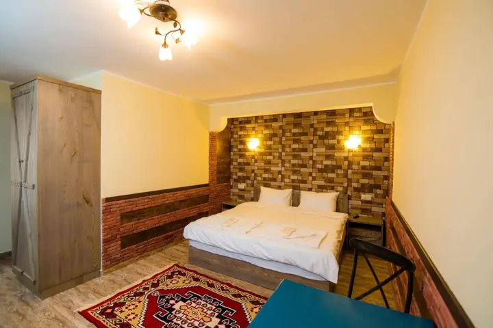 Тбилиси: Metekhis Galavani Hostel
