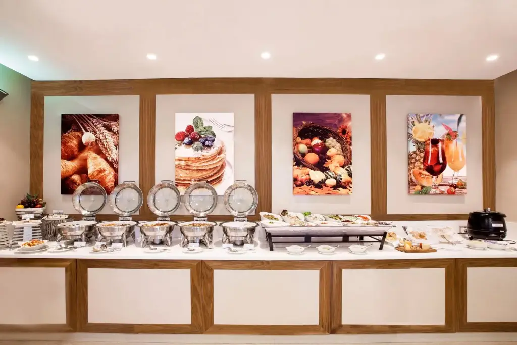 Дубай: Al Sarab Hotel
