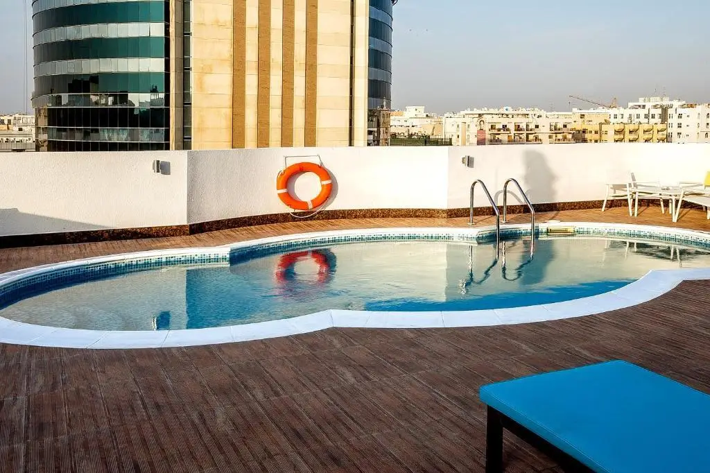 Дубай: Al Sarab Hotel