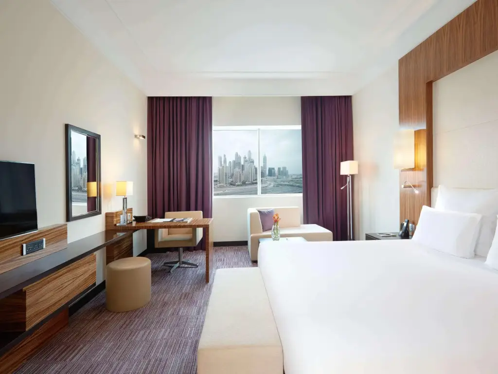 Дубай: Pullman Dubai Jumeirah Lakes Towers - Hotel & Residence