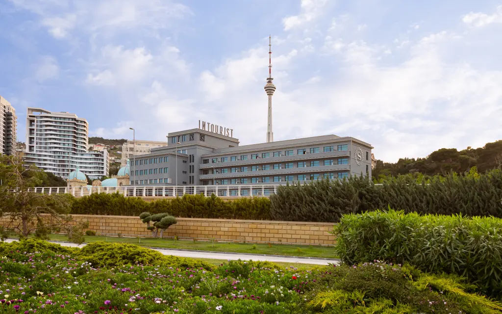 Баку: Sheraton Baku Intourist