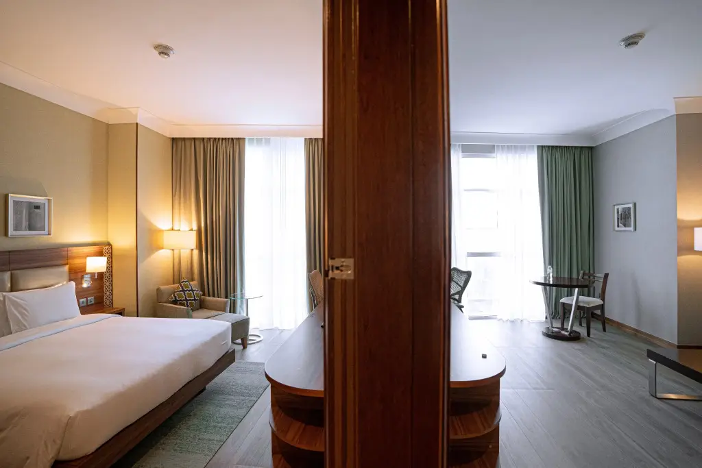 Дубай: Hilton Garden Inn Dubai Deira