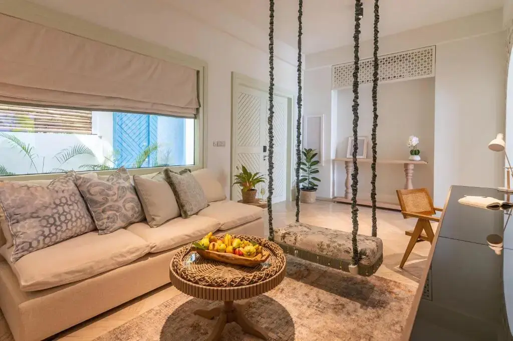 Северный атолл Мале: Malahini Kuda Bandos Resort