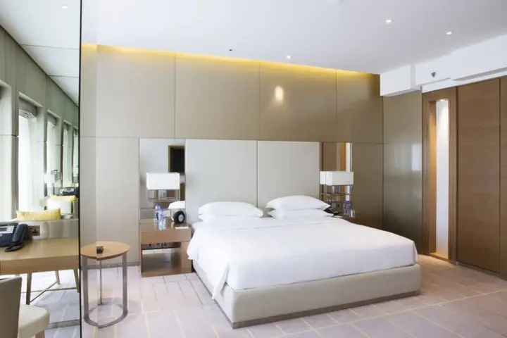 Дубай: Hyatt Regency Dubai Creek Heights
