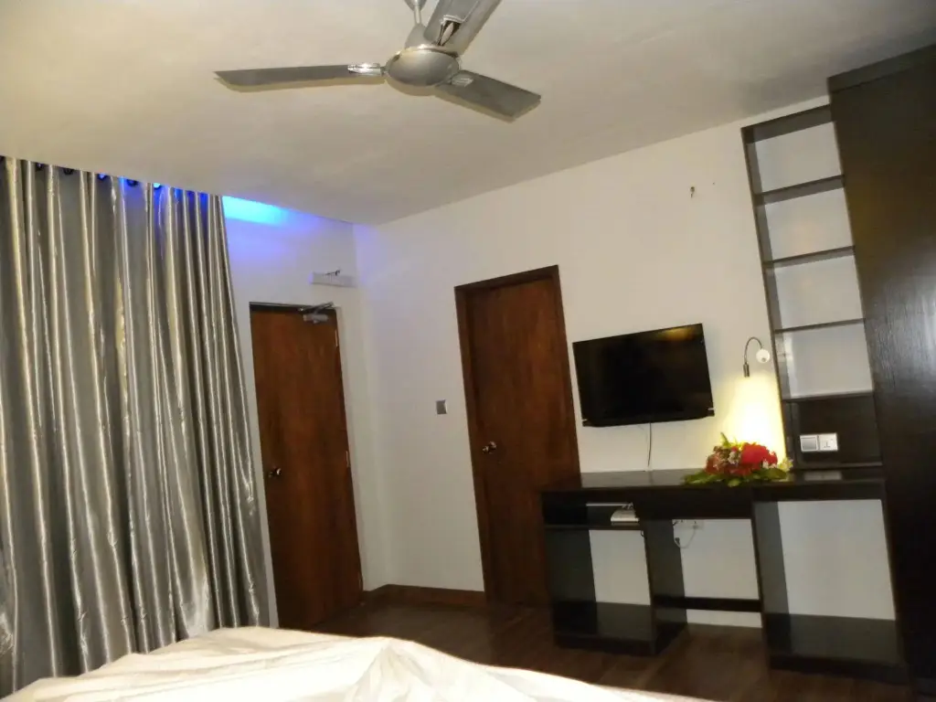 Атолл Баа: Madi Finolhu Guesthouse