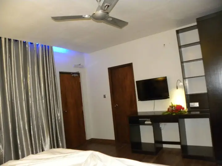Атолл Баа: Madi Finolhu Guesthouse