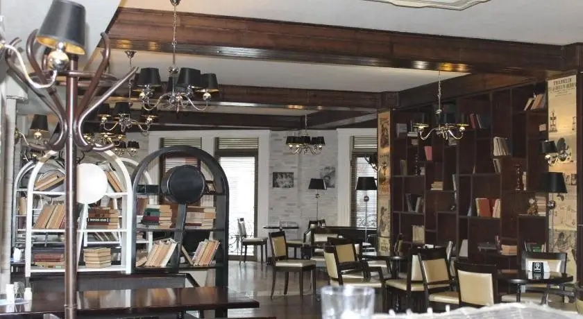 Батуми: Piazza Inn