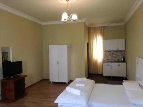 Батуми: Hotel-Kakhaberi