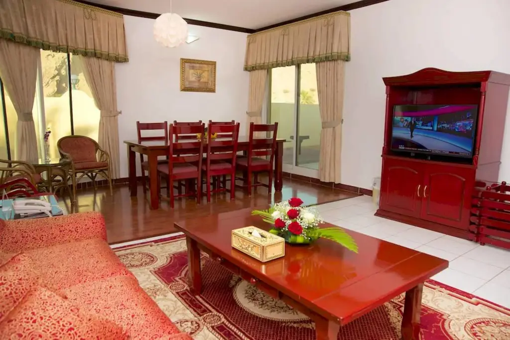 Эль-Айн: Green Mubazzarah Chalets