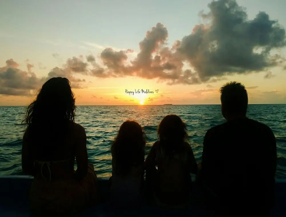 Северный атолл Мале: Happy Life Maldives