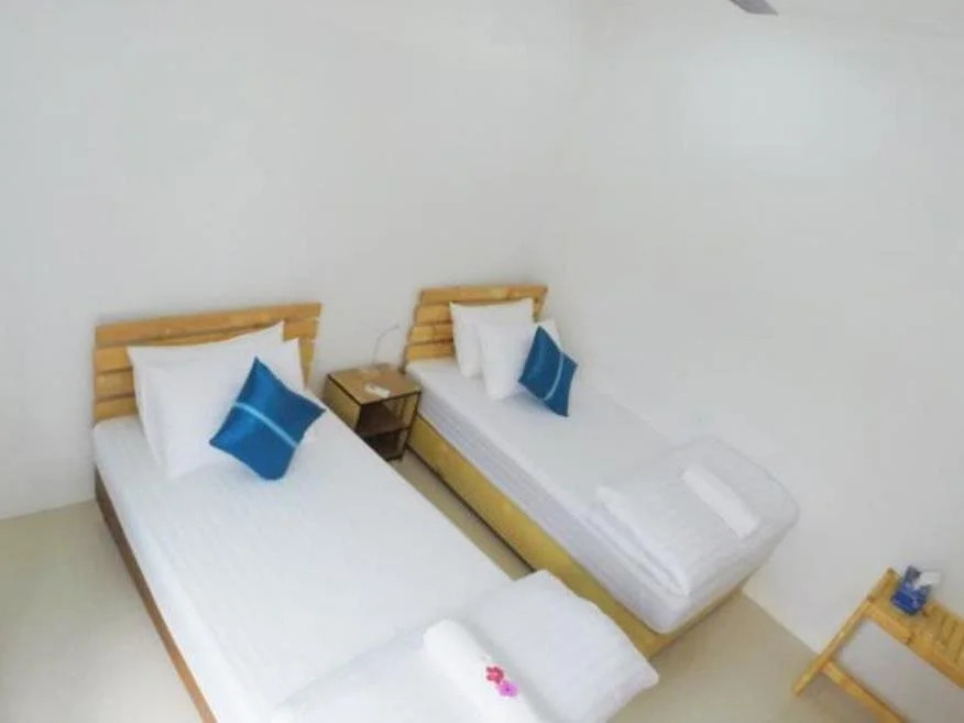 Гураиду (Атолл Каафу): Guraidhoo Inn