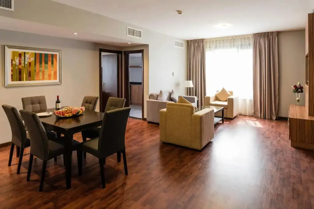 Аджман: Emirates Plaza Hotel
