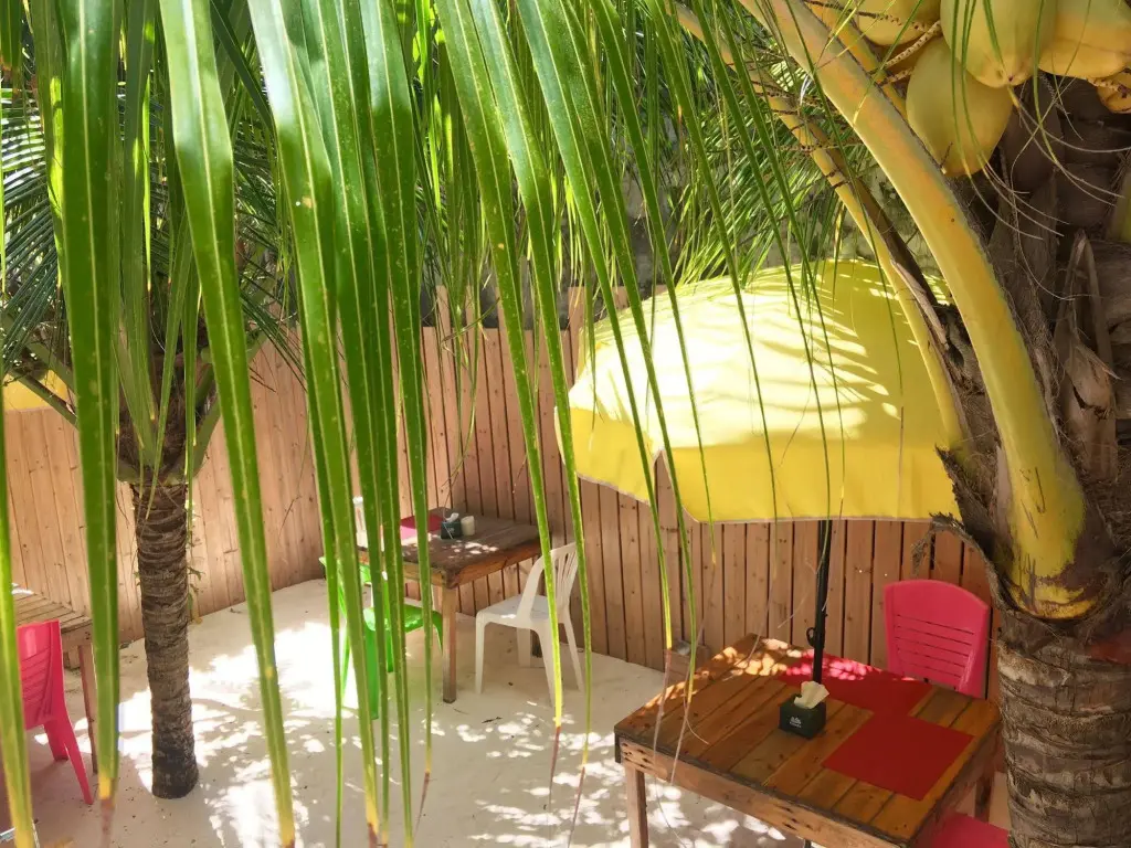 Северный атолл Мале: Huraa East Inn