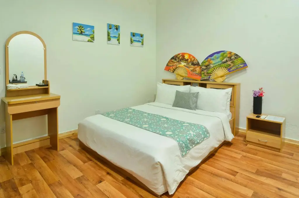 Северный атолл Мале: Huraa East Inn