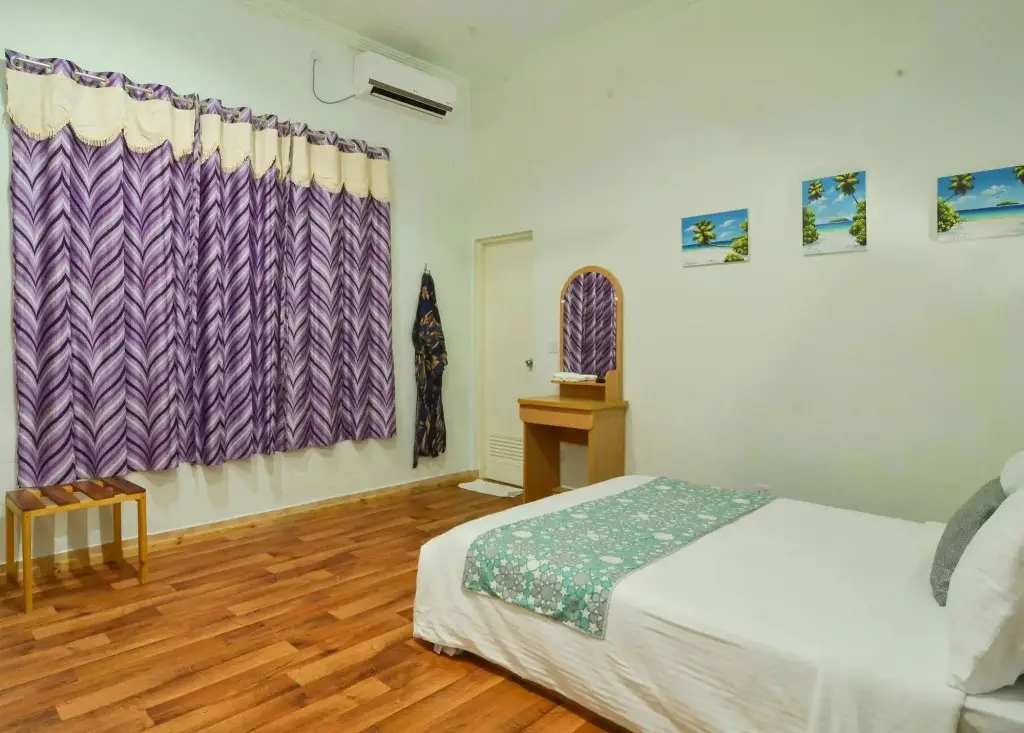 Северный атолл Мале: Huraa East Inn
