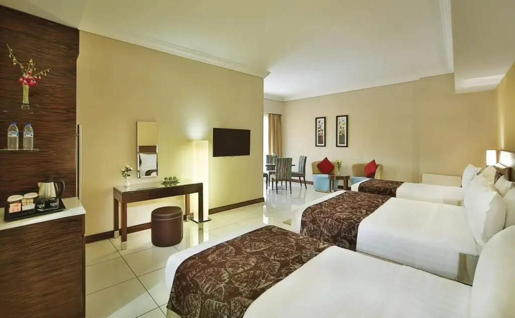 Дубай: Gateway Hotel