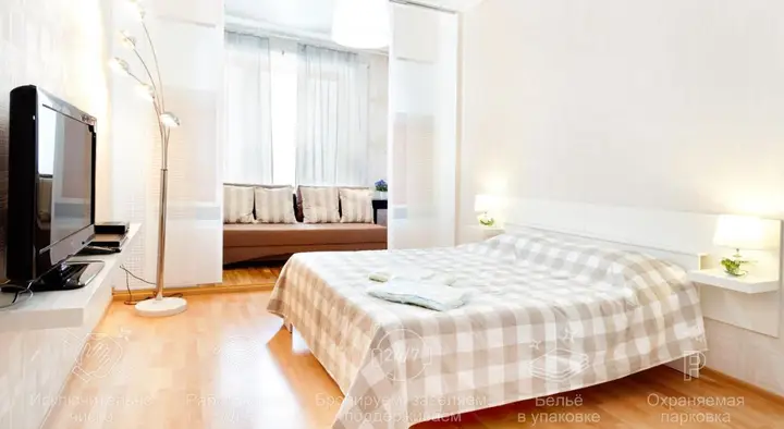 Екатеринбург: Apartment Etazhy Yumasheva-Papanina