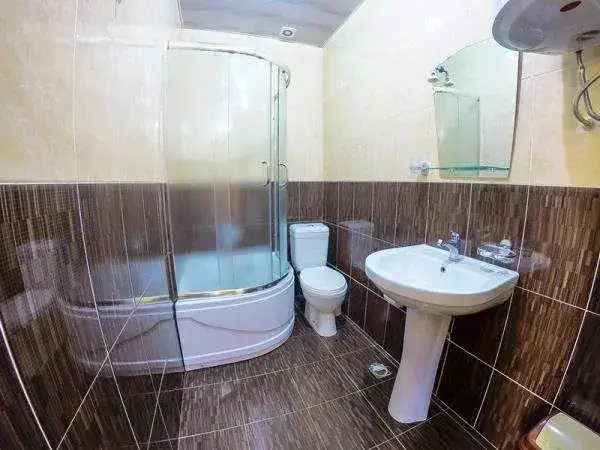 Местиа: Lileo Hotel