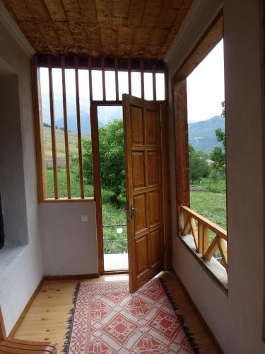 Местиа: Guesthouse Mountain View