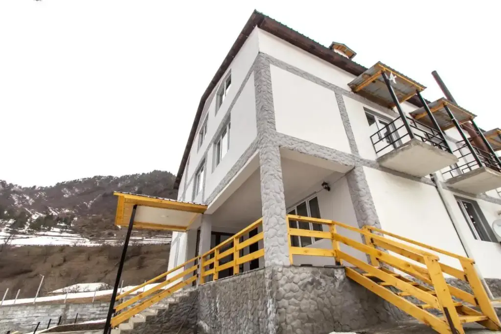 Местиа: Beso Guledani Guesthouse