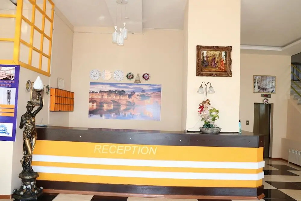 Батуми: S Bakuri Hotel