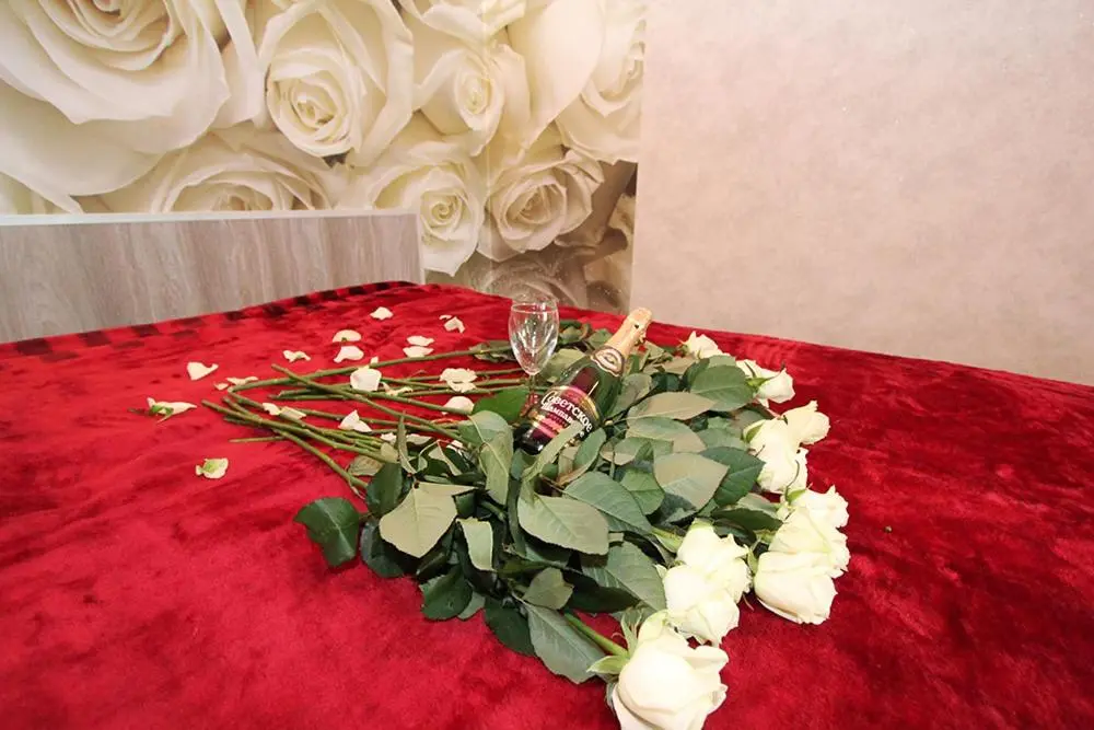 Екатеринбург: Apartment on st. Samotsvetnyy Bul'var
