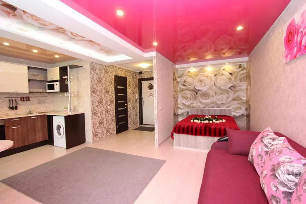 Екатеринбург: Apartment on st. Samotsvetnyy Bul'var