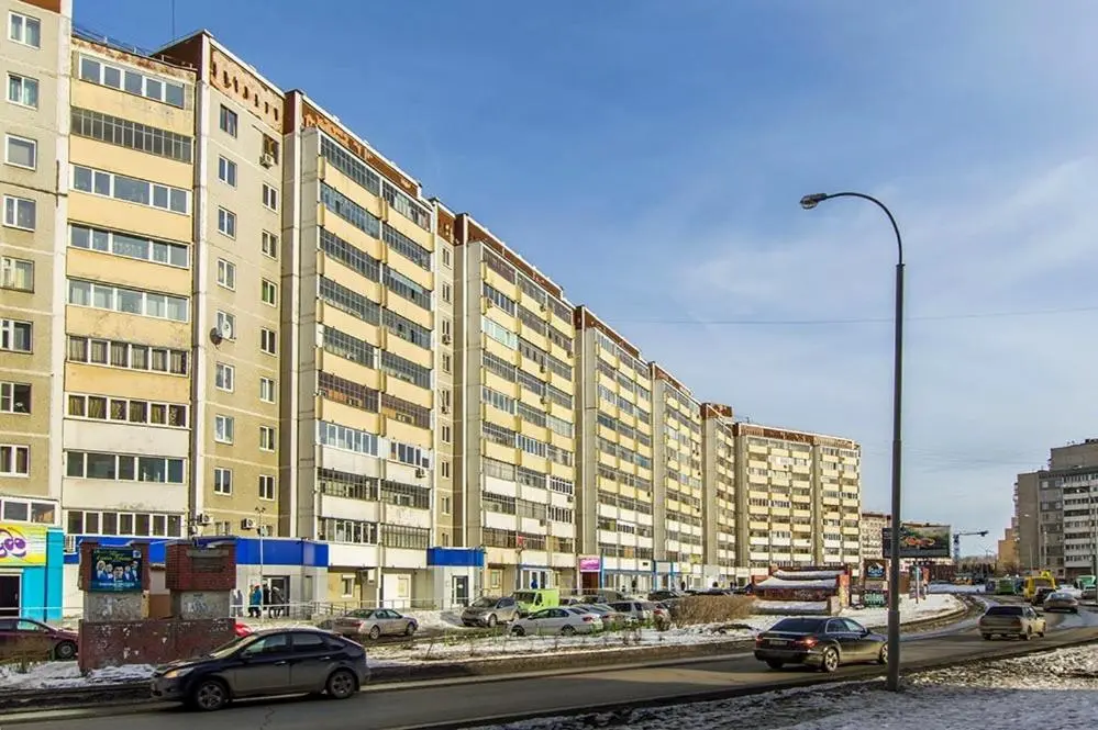 Екатеринбург: Apartment on st. Samotsvetnyy Bul'var