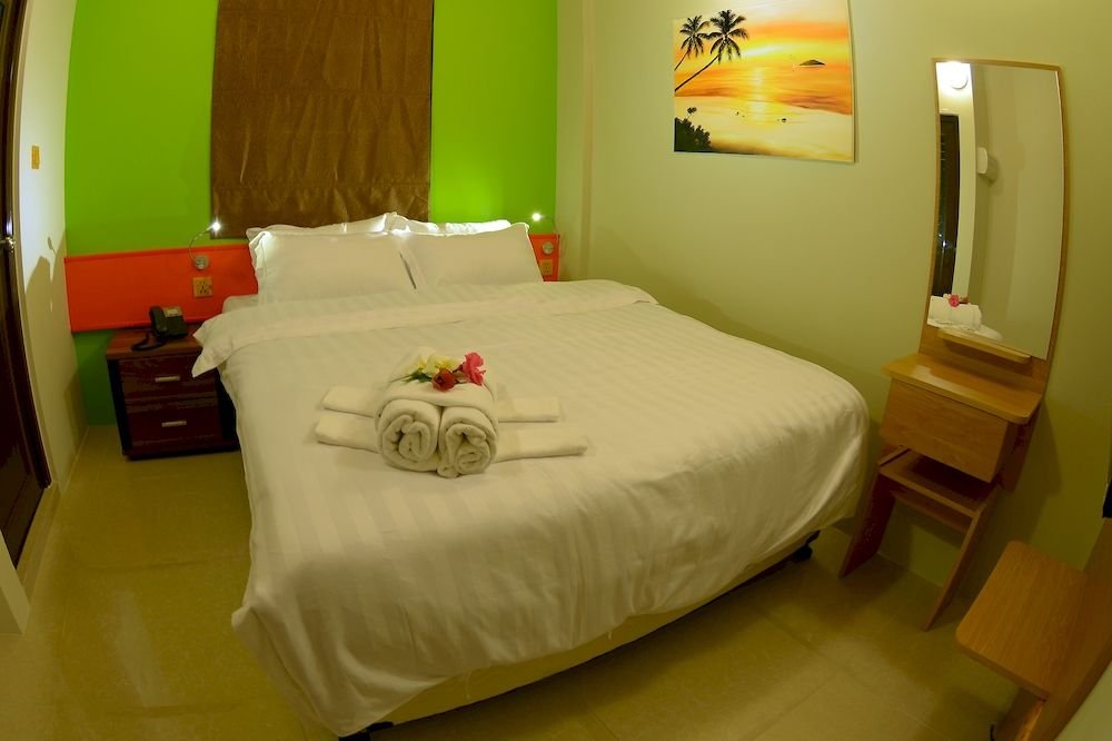 Северный атолл Мале: SeaHouse Maldives TopDeck Hotel