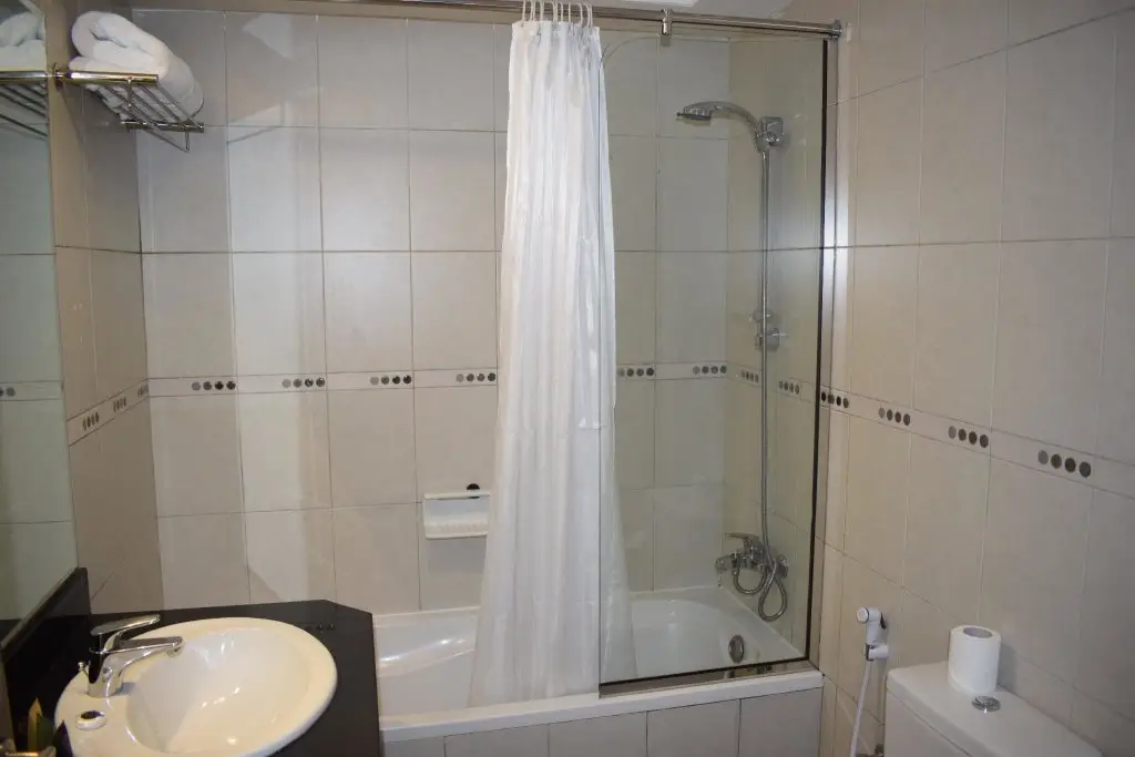Дубай: Al Waleed Palace Hotel Apartment Al Barsha