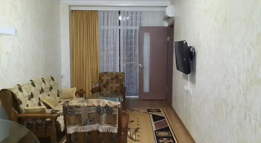 Батуми: Nino Apartment on Pirosmani
