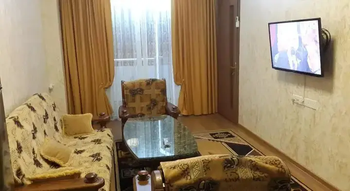 Батуми: Nino Apartment on Pirosmani