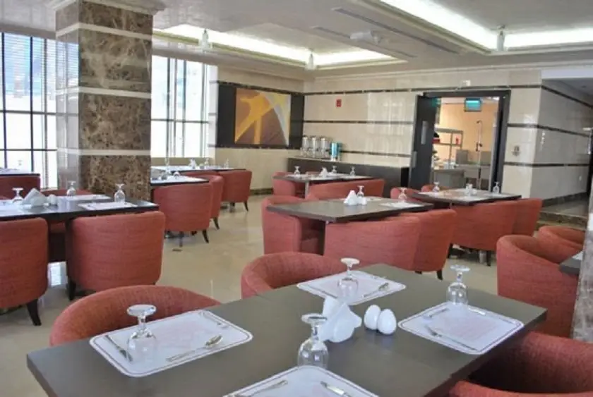 Дубай: London Crown Hotel