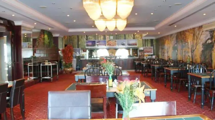 Дубай: Royal Garden Hotel