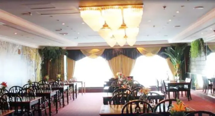 Дубай: Royal Garden Hotel