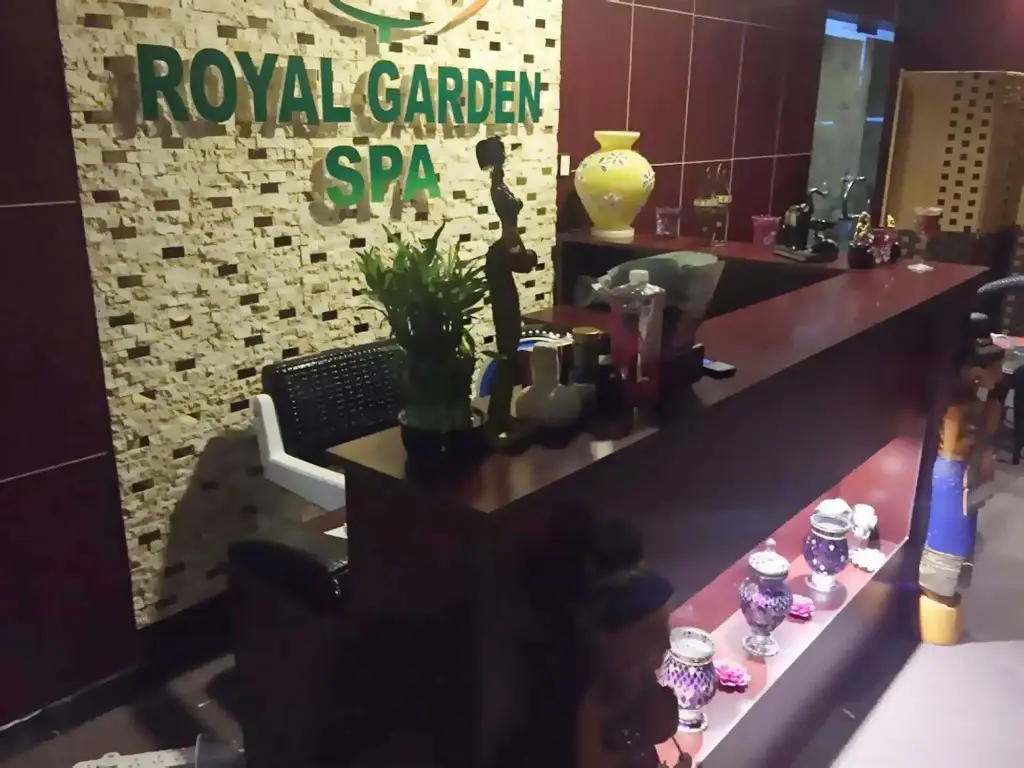 Дубай: Royal Garden Hotel