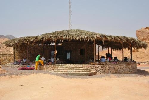 Таба: New Moon Island Camp