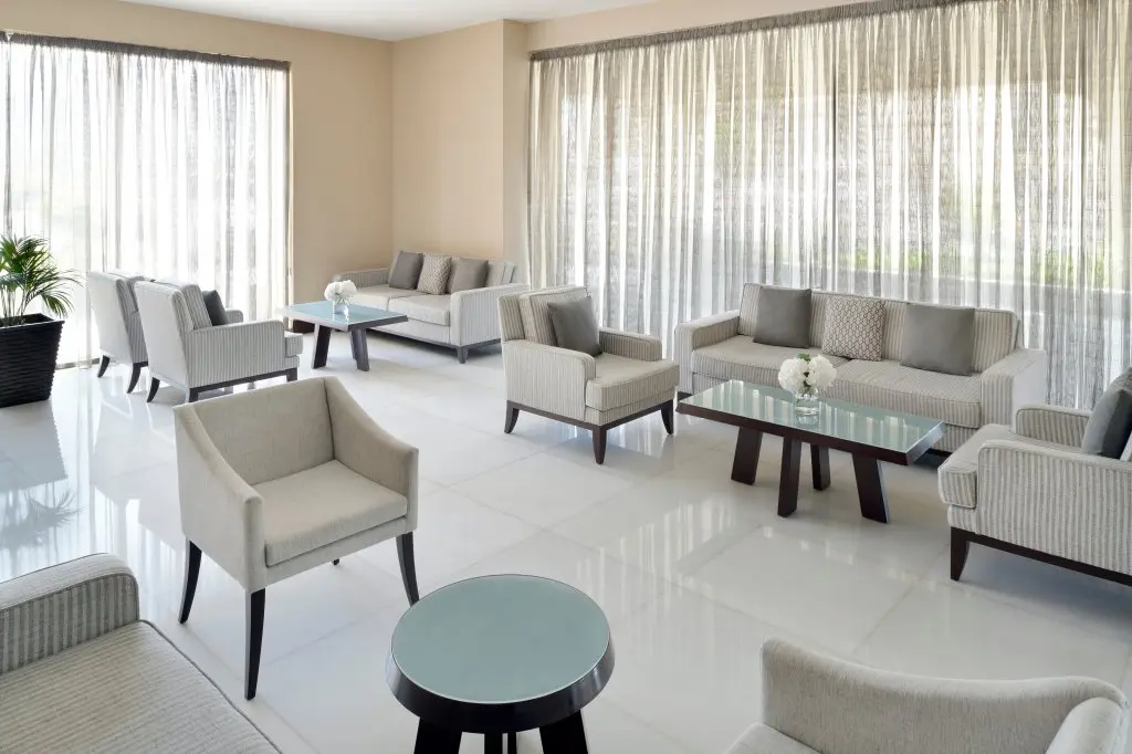 Дубай: Movenpick Hotel Apartments Al Mamzar Dubai