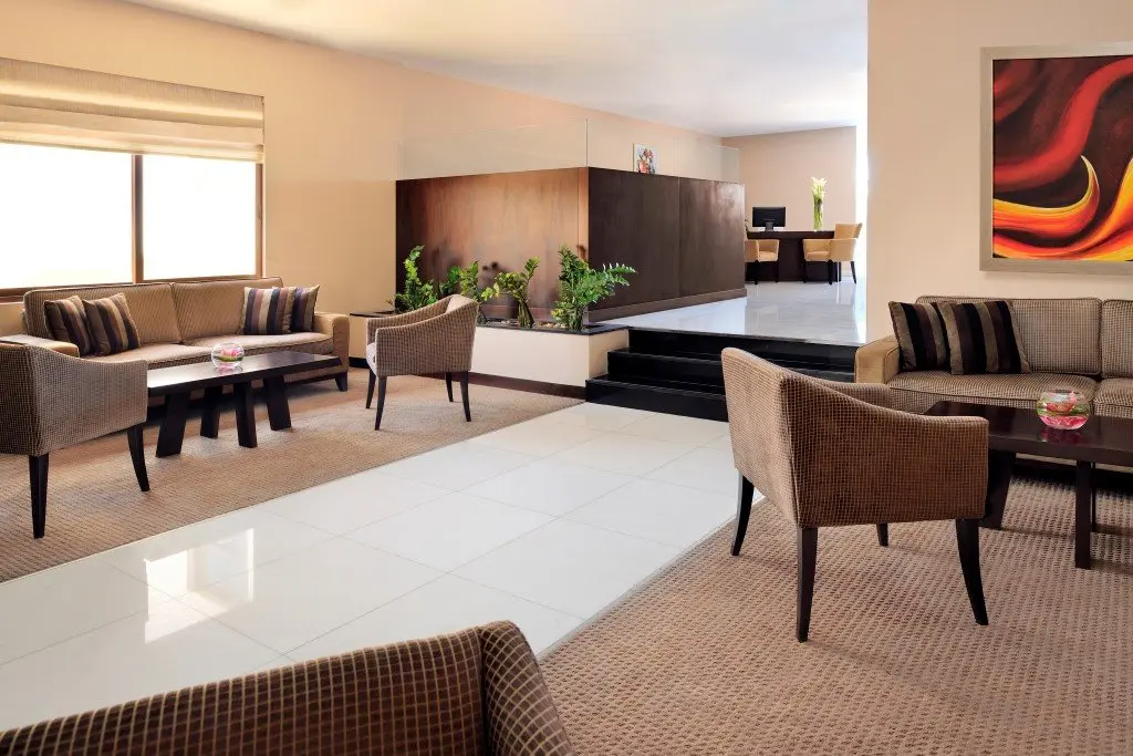 Дубай: Movenpick Hotel Apartments Al Mamzar Dubai