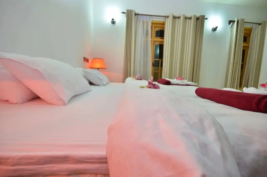 Атолл Алиф-Алиф: Athiri Inn