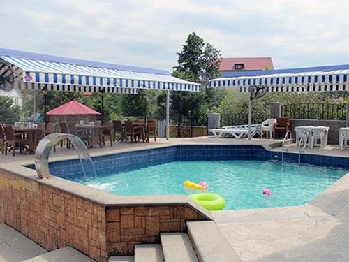 Уреки: Delta Hotel
