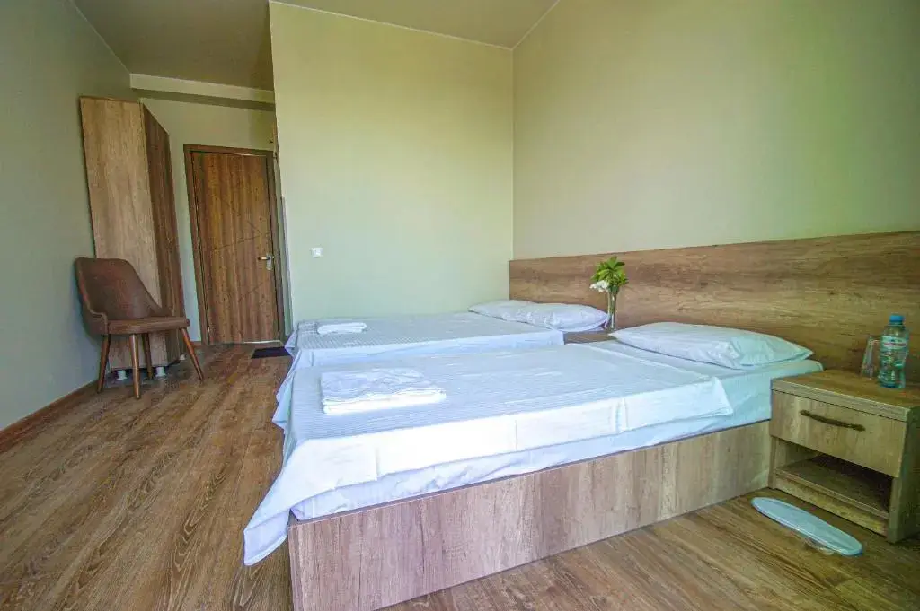 Уреки: Delta Hotel
