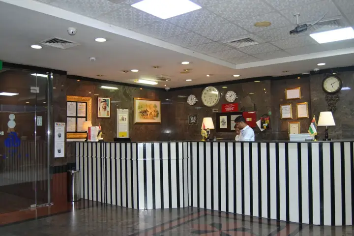 Дубай: Sky Hotel Apartments