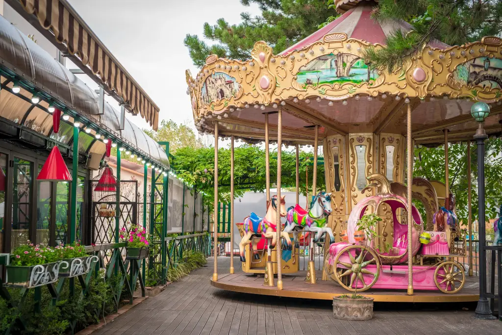 carousel image 3