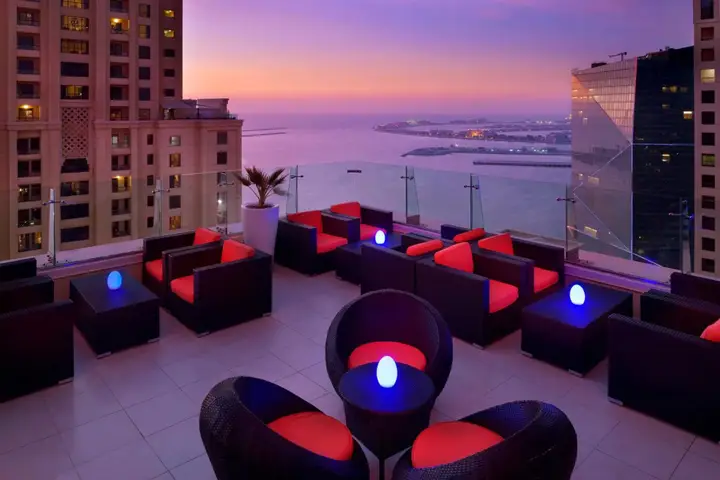 Дубай: Отель Sheraton The Walk
