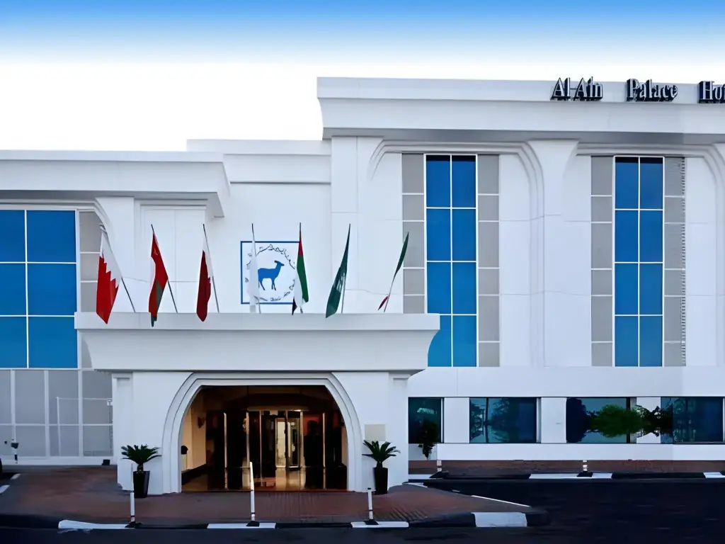 Al Ain Palace Hotel — фото 1